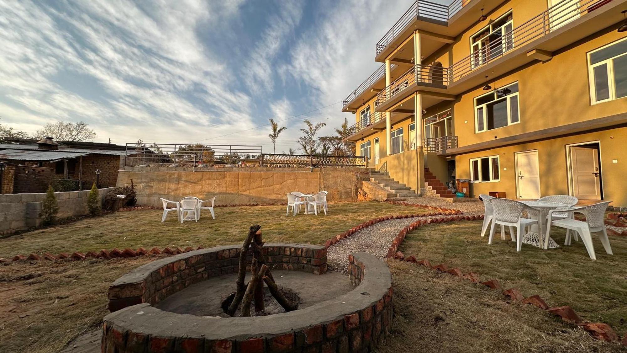 Hotel The Lumi à Bīr Extérieur photo